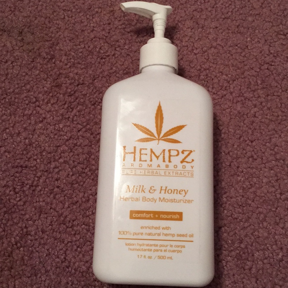 Hempz Milk and Honey Full Size Moisturizer